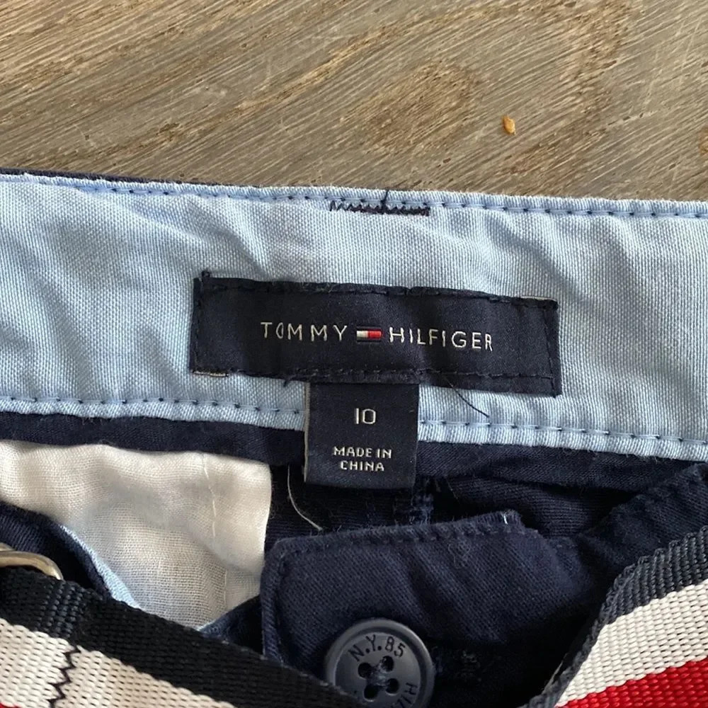 Tommy Hilfiger Chino style boy shorts - Picture 4 of 5
